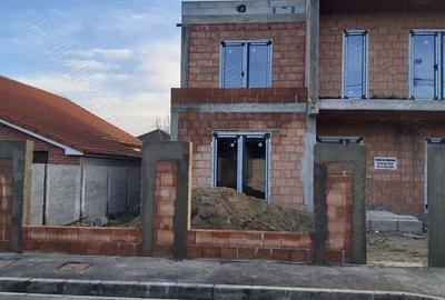 Vand casa tip mediteranean in Oradea cartierul Grigorescu aproape de magazinul profi si Cidan - 5