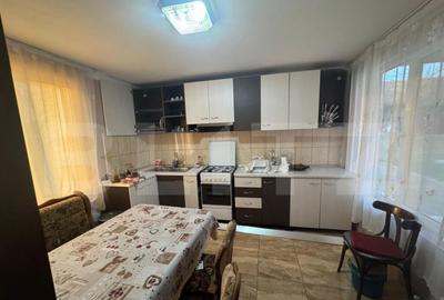 Casa de vanzare, cu 6 camere, 200 mp, zona Hotar - 4