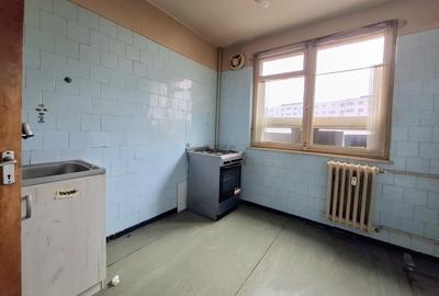 Apartament cu 3 camere semidecomandat în Teiul Doamnei - 6