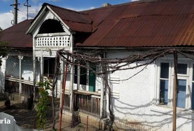 Casă cu 4 camere în Central - 8