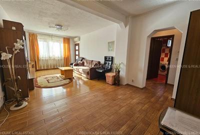 Apartament cu 3 camere decomandat în Liliacului - 2