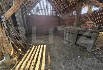 Casă cu 4 camere cu Teren 1000 Mp în Sâncel