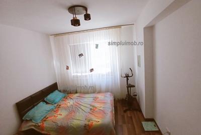 Apartament cu 3 camere decomandat în Titan - 1