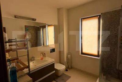 Casă cu 7 camere cu Teren 820 Mp în Păulești - 5