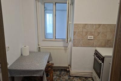 Garsonieră decomandată în Central - 5