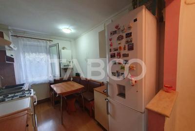 Apartament cu 2 camere semidecomandat, mobilat în Central - 4