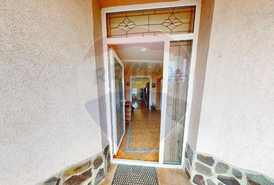 Vila individuala de inchiriat in Sibiu, cu teren de 1.000 mp Vila individuala de inchiriat in Sibiu, cu teren de 1.000 mp - 16