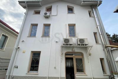Casă individuală cu 8 camere cu Canalizare în Floreasca - 1