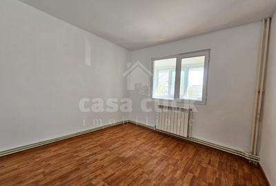 Apartament cu 4 camere decomandat în Micro 39 - 4