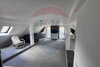 Casă cu 6 camere cu Teren 7661 Mp în Măneciu - 9