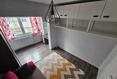 Apartament 3 camere decomandate zona Icil Constanta - 8