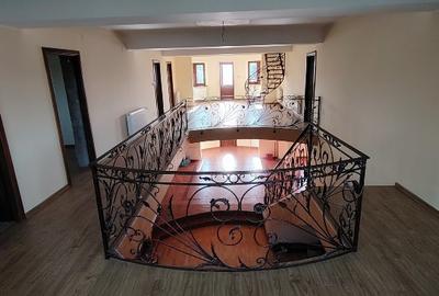 Vilă spațioasă cu teren generos, garaj, zonă ideală, direct proprietar Vilă spațioasă cu teren generos, garaj, zonă ideală, direct proprietar - 8