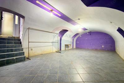 Spațiu comercial, de 45 mp, în Central - 1