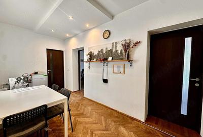Apartament cu 2 camere decomandat în Cetatea - 8