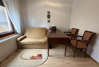 Proprietate deosebita de vanzare in centrul Bacaului- eleganta, istorie si inves - 34