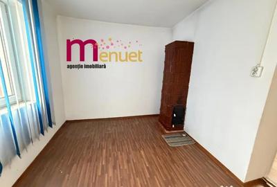 Casă cu 5 camere cu Garaj în Piața Nouă - 8