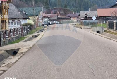 Casă cu 5 camere cu Teren 1782 Mp în Tarcău - 4