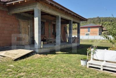 Casa in rosu cu 1500 mp teren - 4