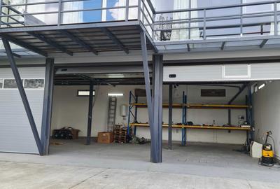 Spațiu comercial, de 240 mp, în Central - 3