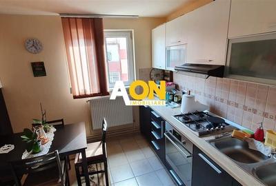 Apartament 3 camere, etaj intermediar, Cetate - 2