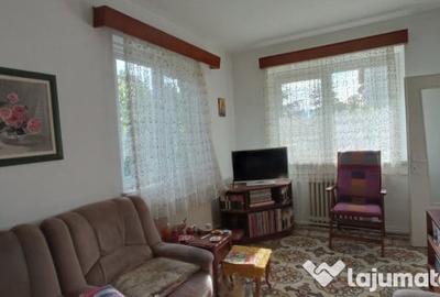 Casă cu 6 camere cu Teren 265 Mp în Central - 3