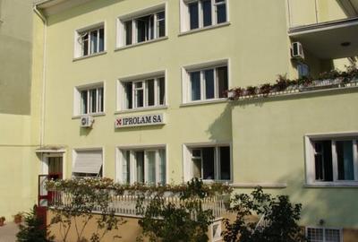 Birou, 3658 mp în P-ța Sfânta Vineri