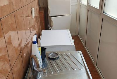 Apartament cu 2 camere decomandat în Calea București