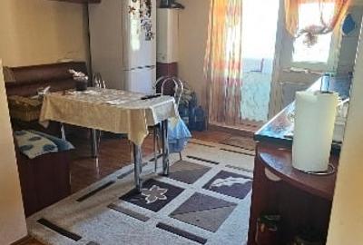 Apartament cu 2 camere decomandat, mobilat în Carpați 2 - 4