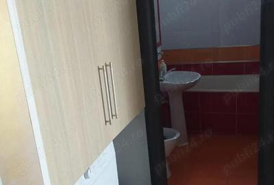 Apartament cu 3 camere decomandat în Barieră - 9