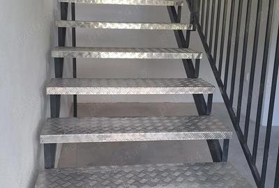 Spațiu comercial, de 463 mp, în Luna - 4