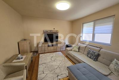 Apartament cu 4 camere decomandat, mobilat în Terezian