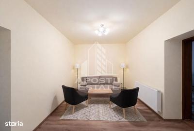 Casă cu 4 camere decomandat în Mehala