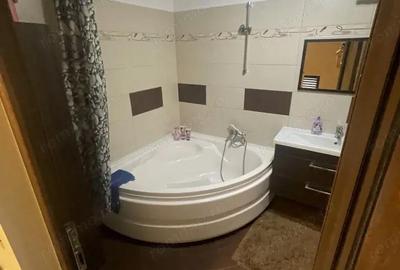 Casă cu 4 camere cu Teren 977 Mp în Urișor - 1