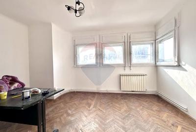 Apartament cu 4 camere decomandat în Central - 6