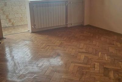 Apartament cu 2 camere decomandat în Central - 1