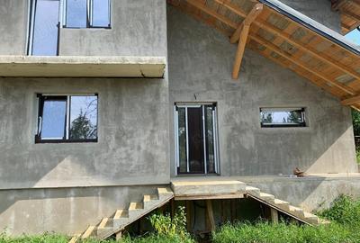 Casă cu 4 camere cu Teren 800 Mp în Bârnova - 4