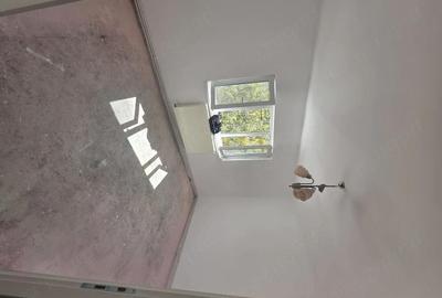 Apartament cu 3 camere semidecomandat în Central - 2