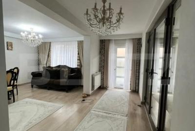 Casă cu 4 camere cu Teren 480 Mp în Livezeni