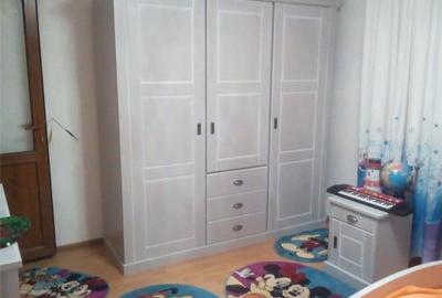 Casă cu 4 camere în Odaia Manolache - 1