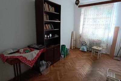 Apartament 4 camere, de vânzare, în Gheorgheni, decomandat, 2 băi, etaj 2 din 4 - 2