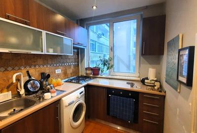 Apartament cu 2 camere semidecomandat, mobilat în P-ța Universității - 7