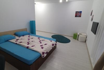 Inchiriez apartament 3 camere - 9