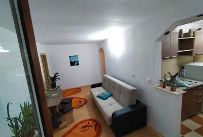 Apartament semidecomandat în Noua