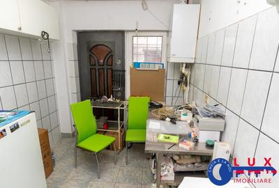 Spațiu comercial, de 60 mp, în Central - 3