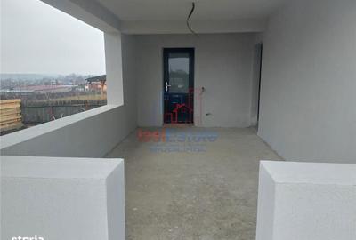 Casă cu 4 camere în Lețcani - 1