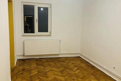 Apartament cu 2 camere decomandat în Traian - 4