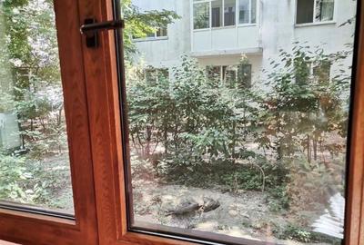 Apartament cu 2 camere semidecomandat în Micro 3 - 7