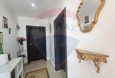 Casă cu Teren 350 Mp în Central - 3