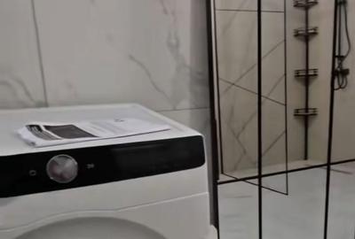 Casă cu 3 camere cu Teren 400 Mp în Central - 1