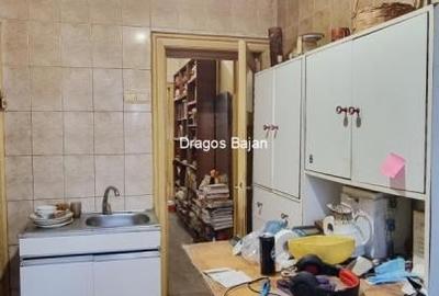 Apartament cu 3 camere în P-ța Alba Iulia - 9